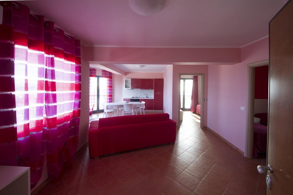 Tus'Hotel Apartments Tusa Exterior photo