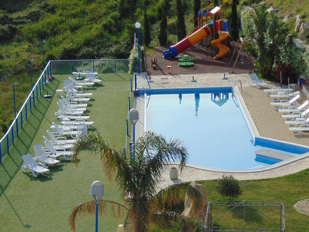 Tus'Hotel Apartments Tusa Exterior photo